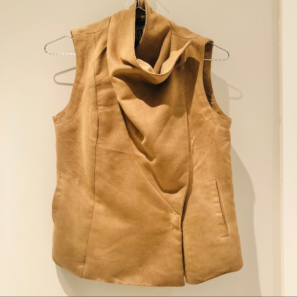 Kut from the Kloth xSmall faux Suede draping Vest - Picture 2 of 7